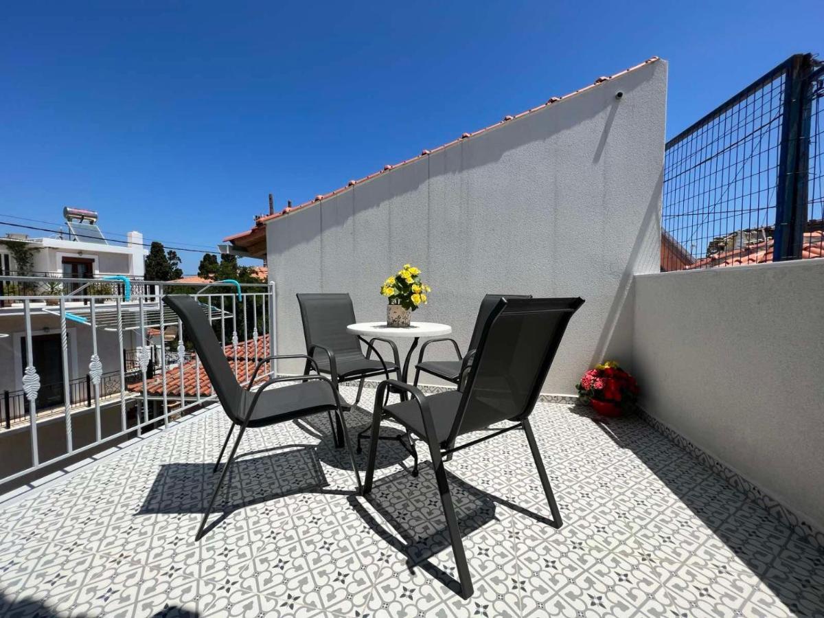 Vespista Boutique Apartment Скиатос Екстериор снимка