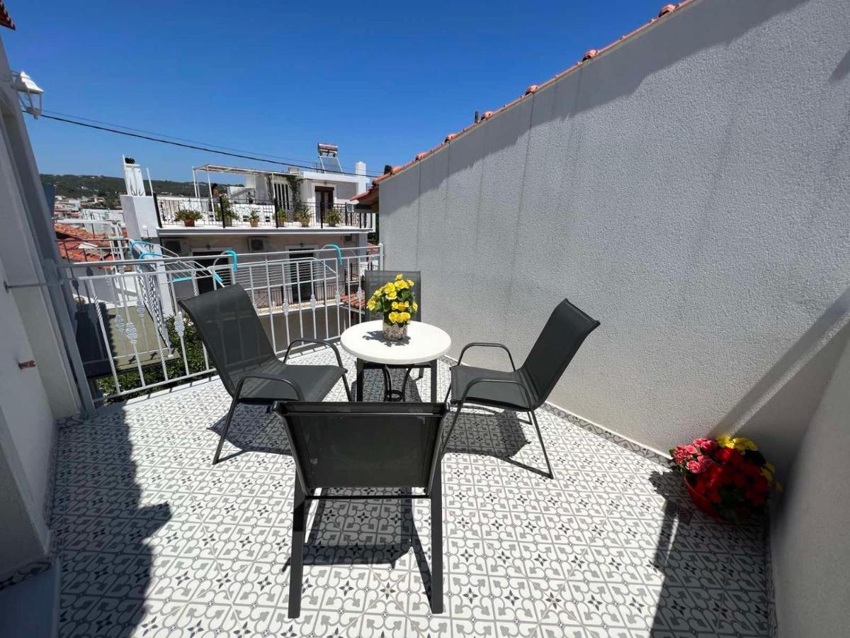 Vespista Boutique Apartment Скиатос Екстериор снимка