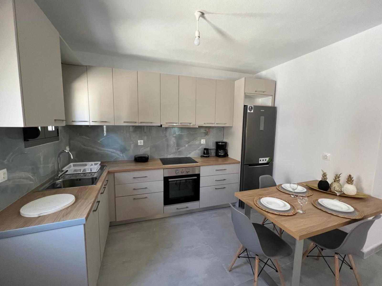 Vespista Boutique Apartment Скиатос Екстериор снимка
