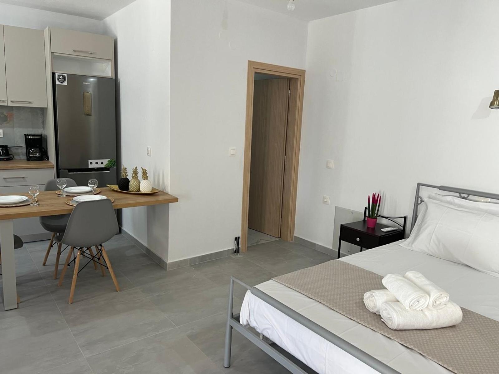Vespista Boutique Apartment Скиатос Екстериор снимка