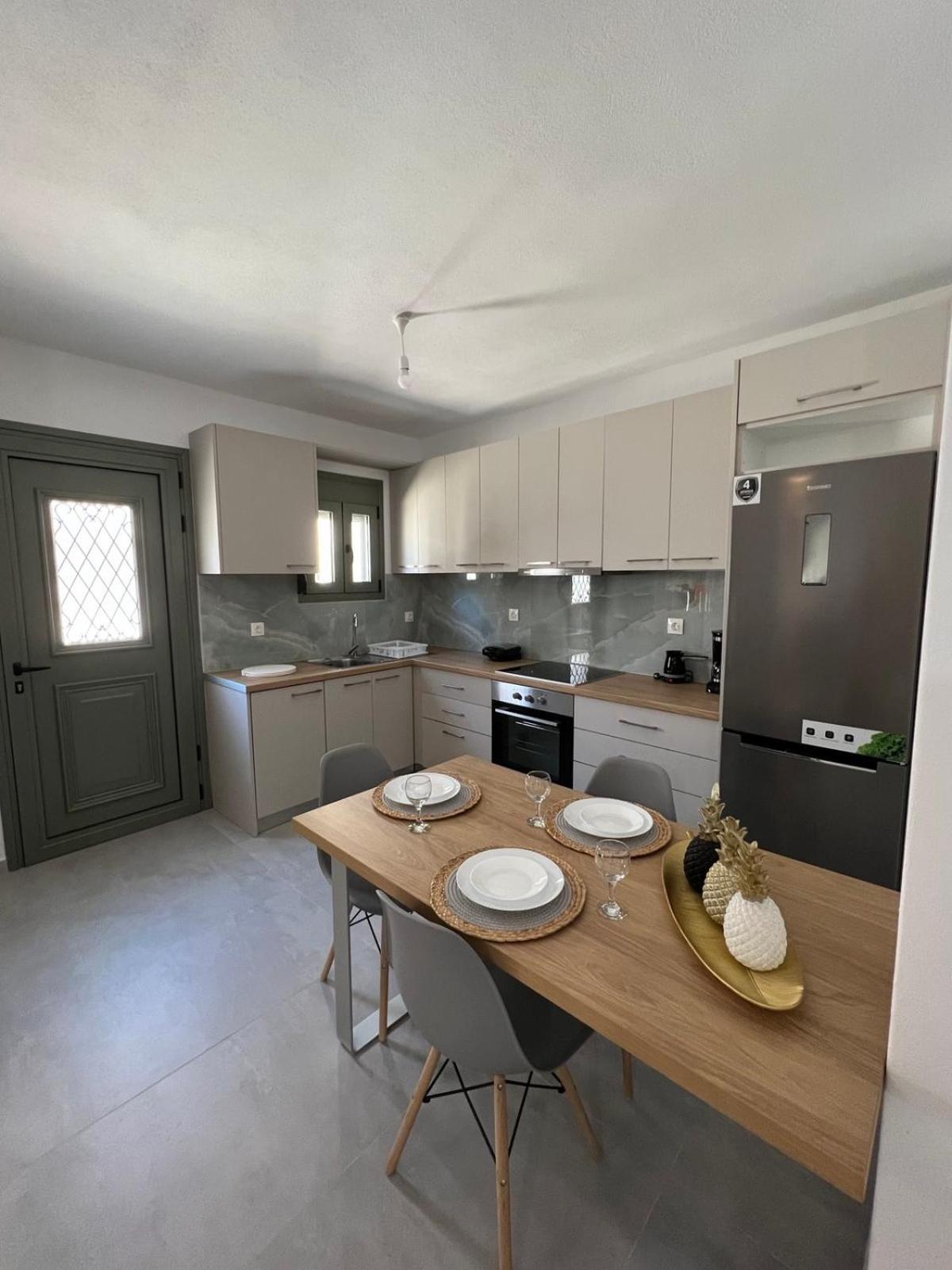Vespista Boutique Apartment Скиатос Екстериор снимка
