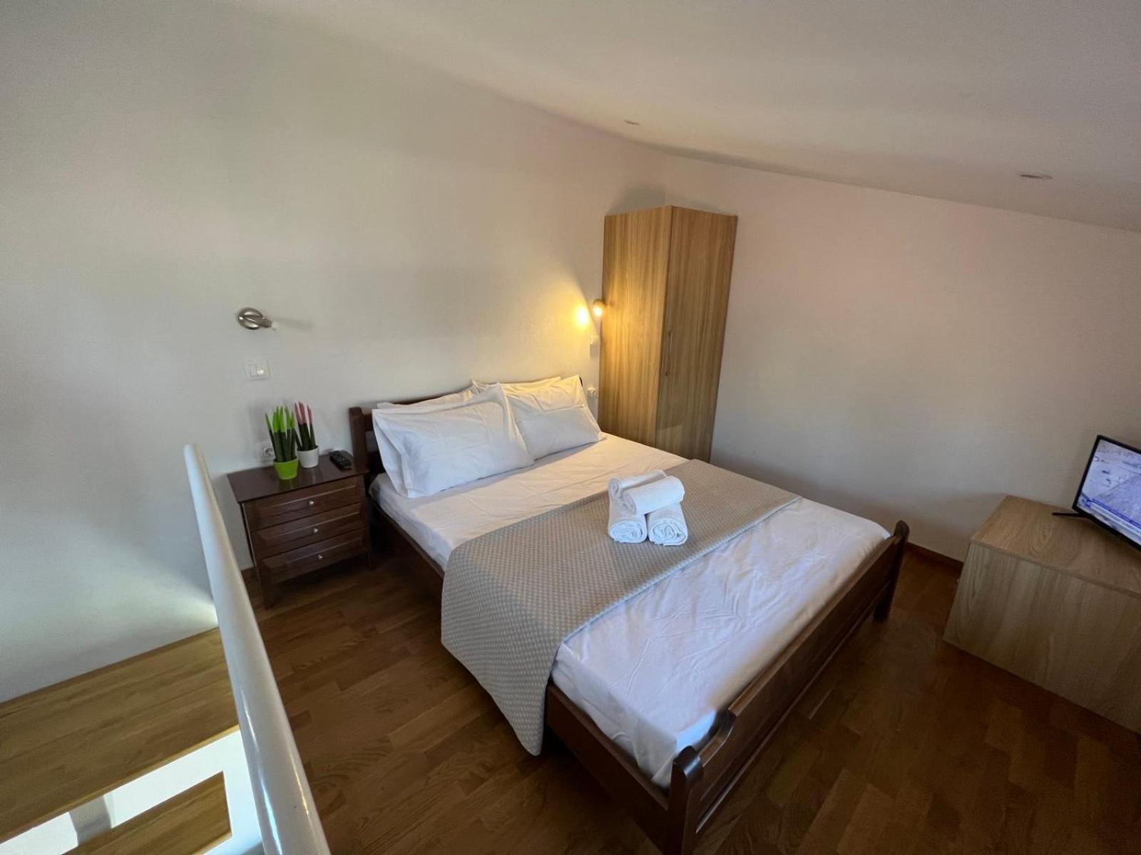 Vespista Boutique Apartment Скиатос Екстериор снимка